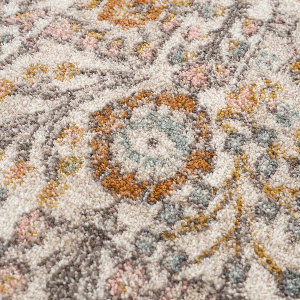 Herstmonceux Traditional Area Rug – 100% Polypropylene, Medium Pile | Made in Turkey | Multiple Sizes